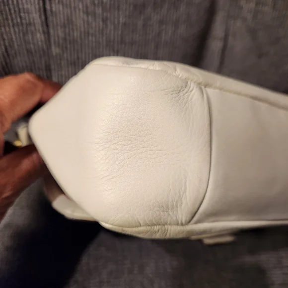 Coach Taylor Leather Flap Crossbody Bag (F25206) with Coach Wallet (A2381 6390) - Picture 5 of 16